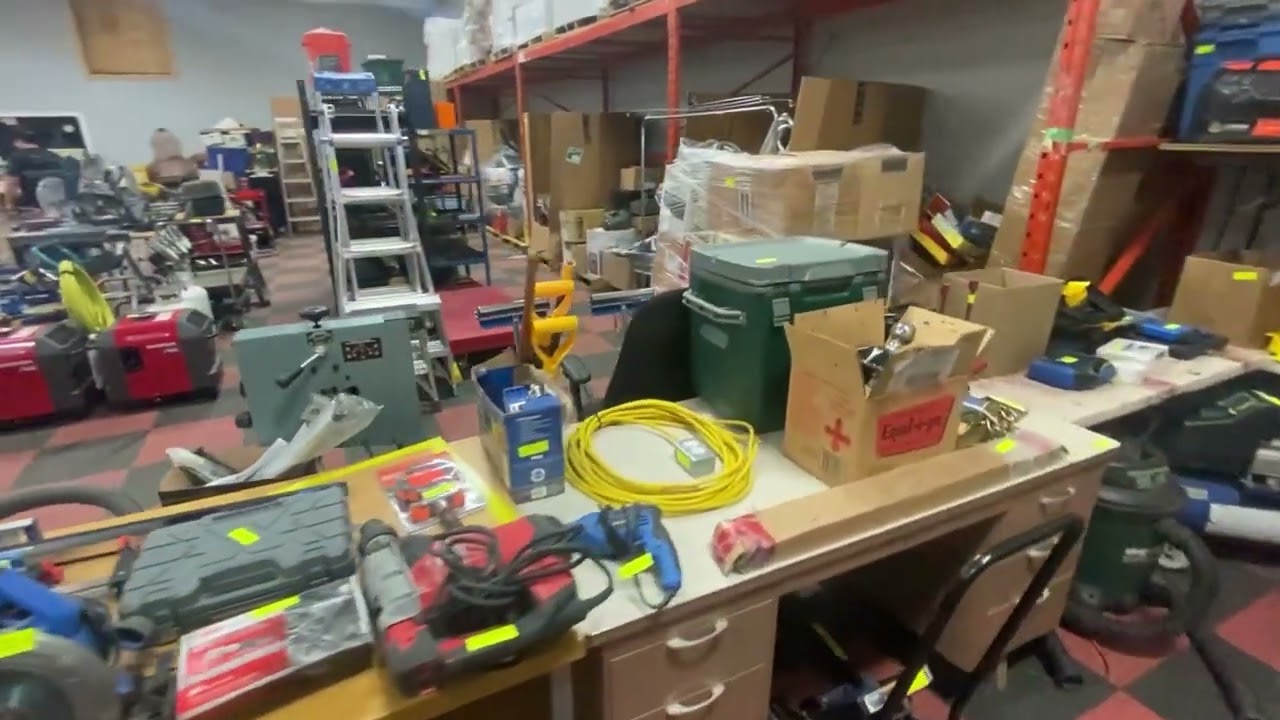 Estate & Unclaimed Storage Auction
