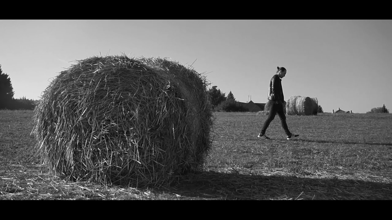 Szek&eacute;r -  r&ouml;vid versfilm