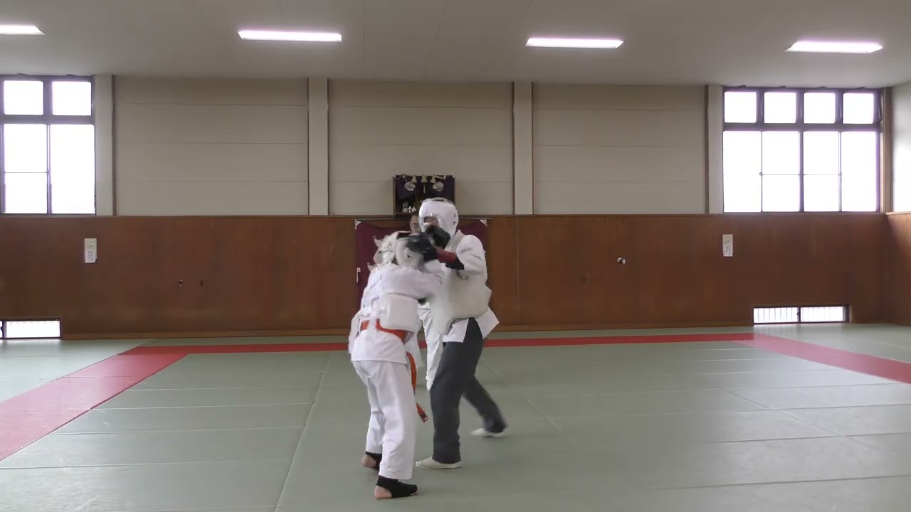 中学生五級受験×６４歳・四段受験　自由組手審査　鍛錬手合Ｌ２　令和７年度　日本拳法道連盟冬季昇級・昇段審査会　２０２５・１２・１４　田川郡福智町武道館