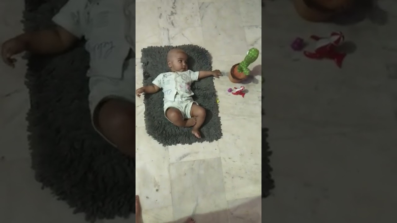 vanya apne toye kinakal utar#rahi h#cutibaby vanya😂😂