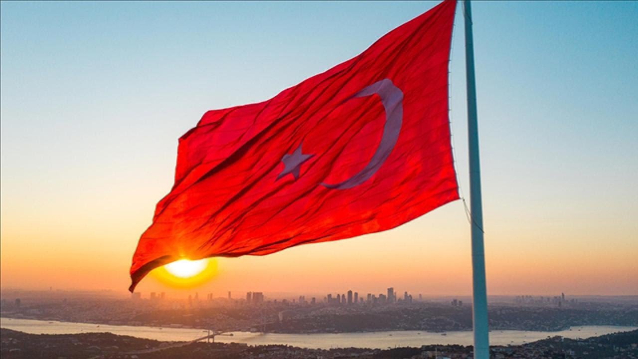 O Mubarek Bayrak İşte Bu Bayrak - Senfoni Orkestrası  (Unutana Yine Hatırlatırız!)