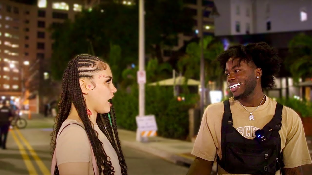 Picking up GIRLS with Grillz! 😍