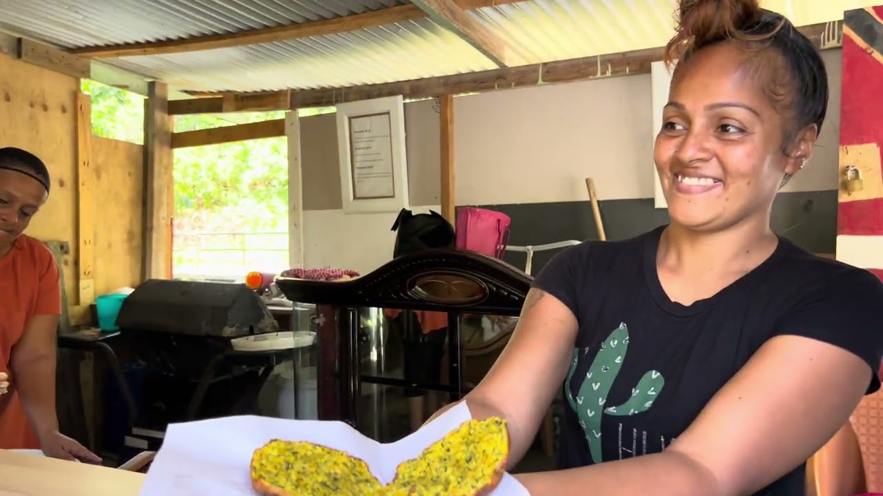 Пирожки с пхолури, сахиной и алоо: самые популярные блюда в Кауре.