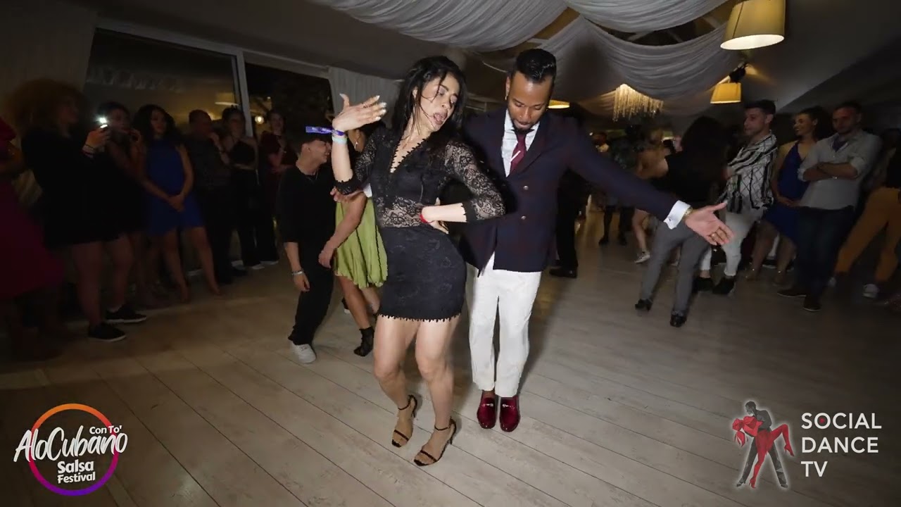 YOYO FLOW & YENIFER LAVIN AloCubano Salsa Festival Cuban Social Dance GREECE APR 2022
