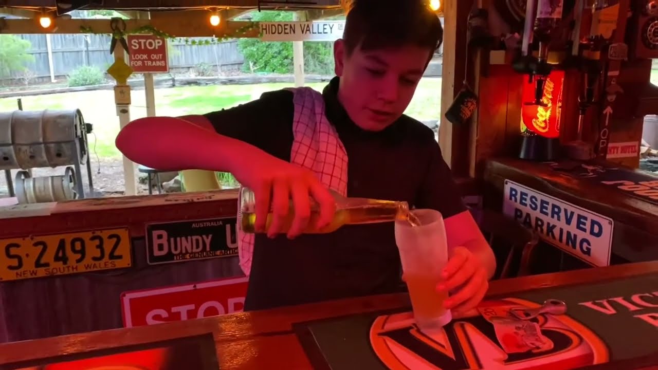 BACKYARD PUB