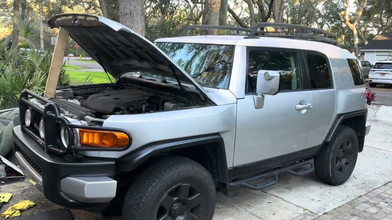 Remove water pump fj cruiser PART 1