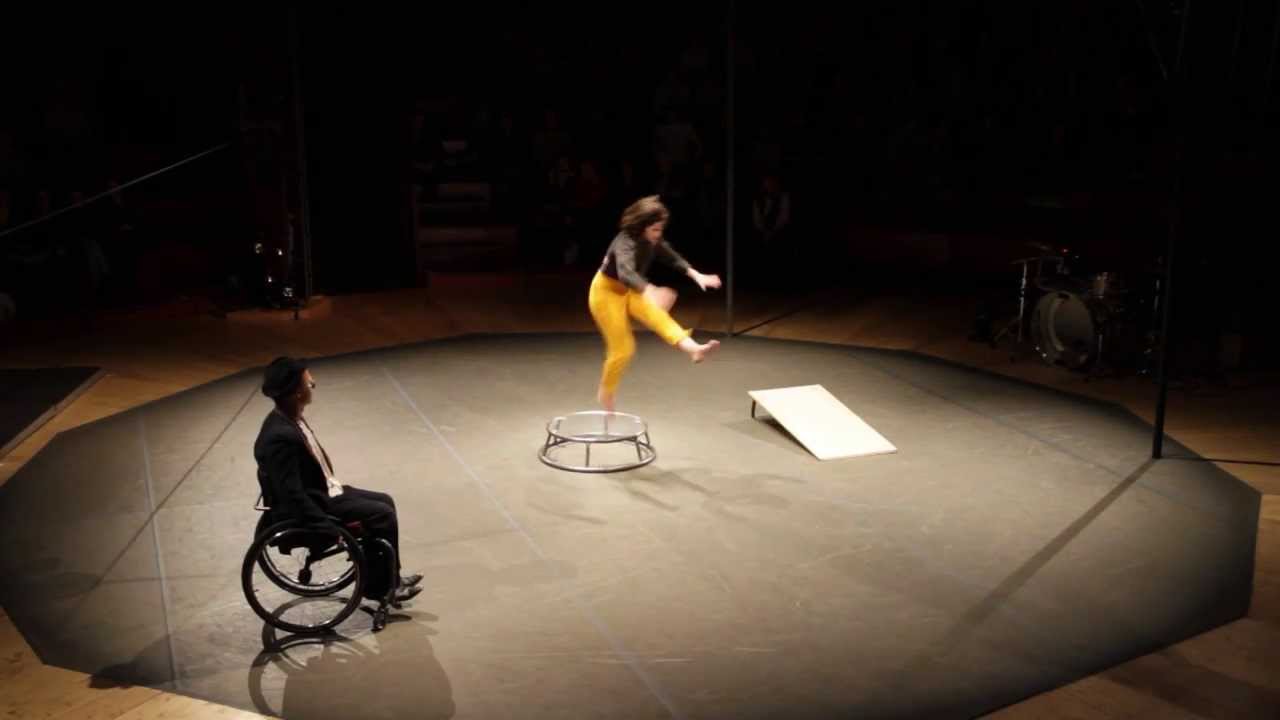 Les Colporteurs: Le Bal des Intouchables