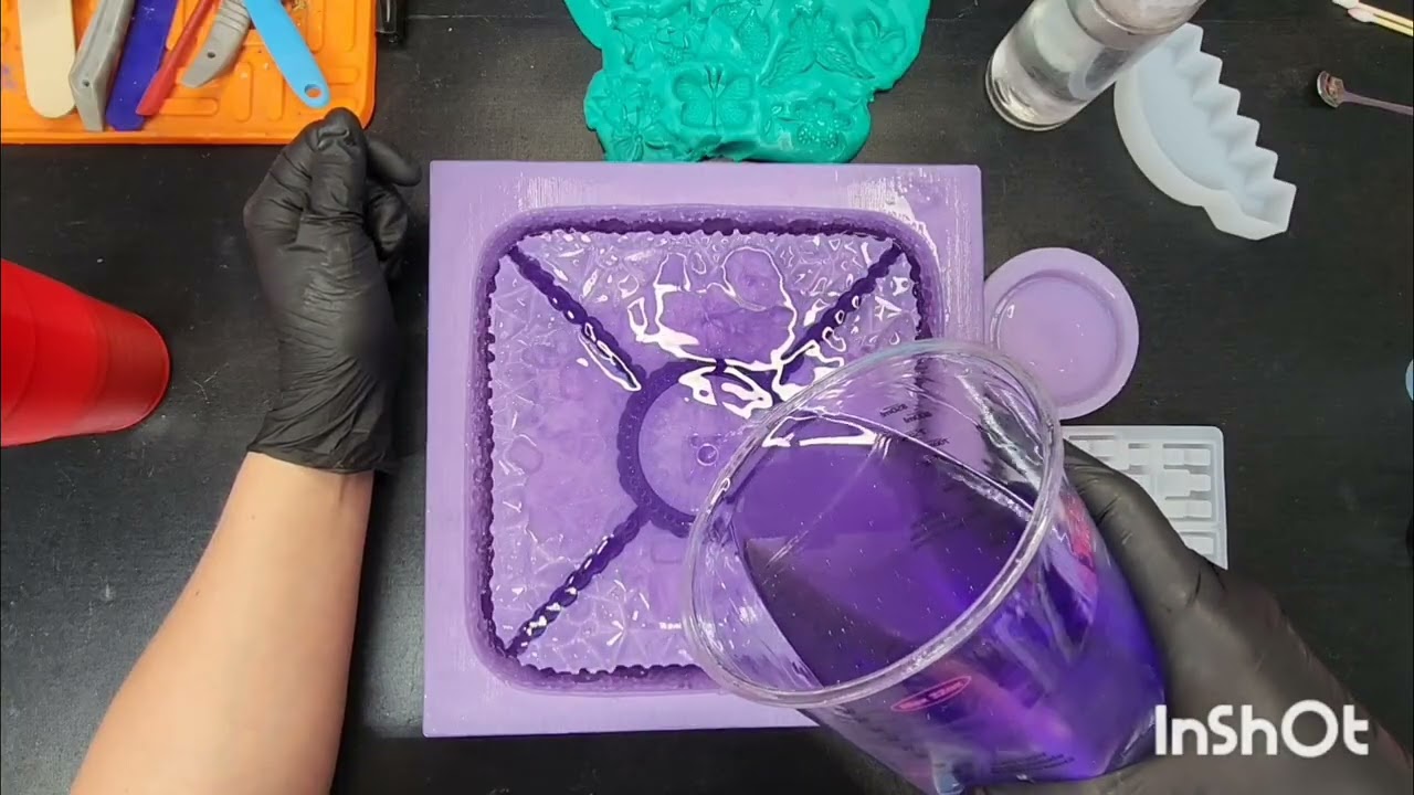 #446 @intoresin tray done in a transparent puple.