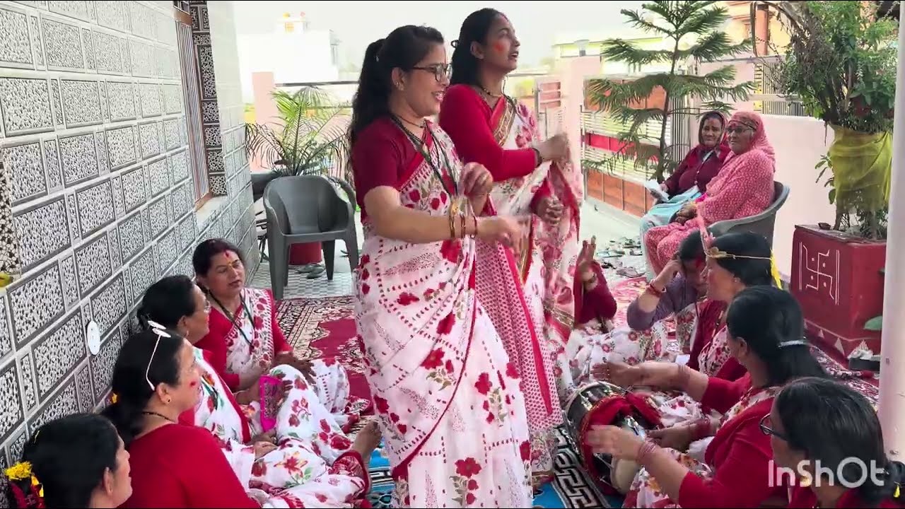 Pahadi geet jod dance enjoy Holi #happyholi #veshnomaabhajanmandali 