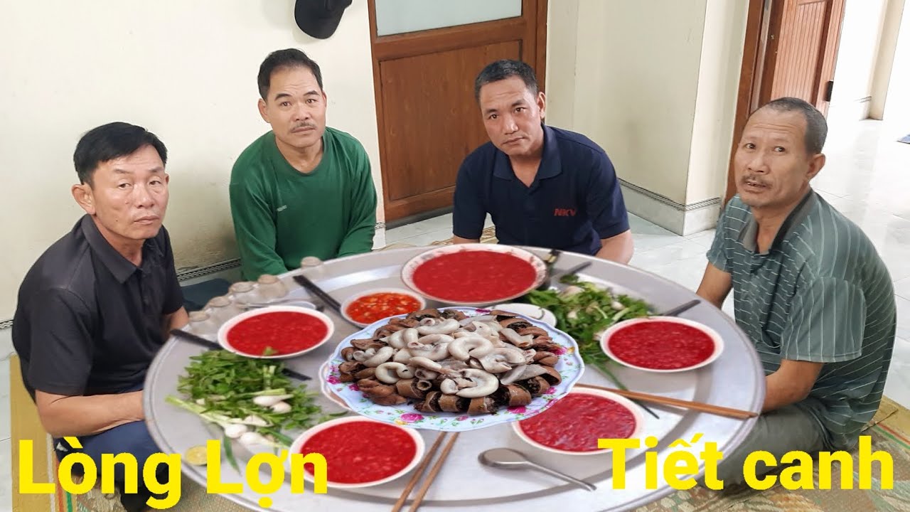 Anh Em Ăn Sáng.Lòng Lợn Tiết Canh. Món Ăn Quốc Dân | Biển Nguyễn ngọc NB 