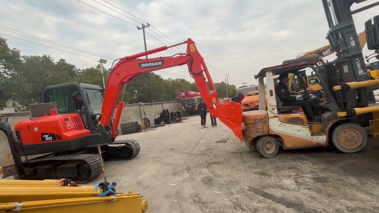 2022 DOOSAN DX60-9CN For Sale