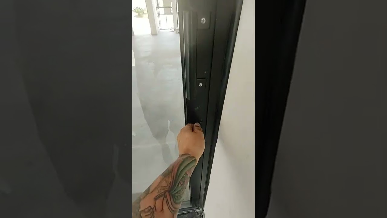 PORTA CAMARÃO/SANFONADA DE ESQUADRIA DE ALUMÍNIO DA LINHA GOLD. 4 FOLHAS, ABRINDO P UM LADO Part2