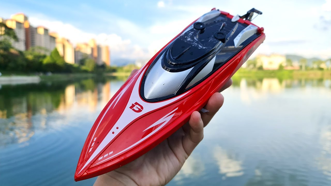 DEERC H120 RC Boat - Tiny Fast Boat!