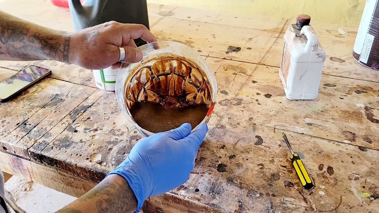 COMO HACER TINTE CASERO PARA MUEBLE A BASE DE BREA, ESMALTE Y GASOLINA