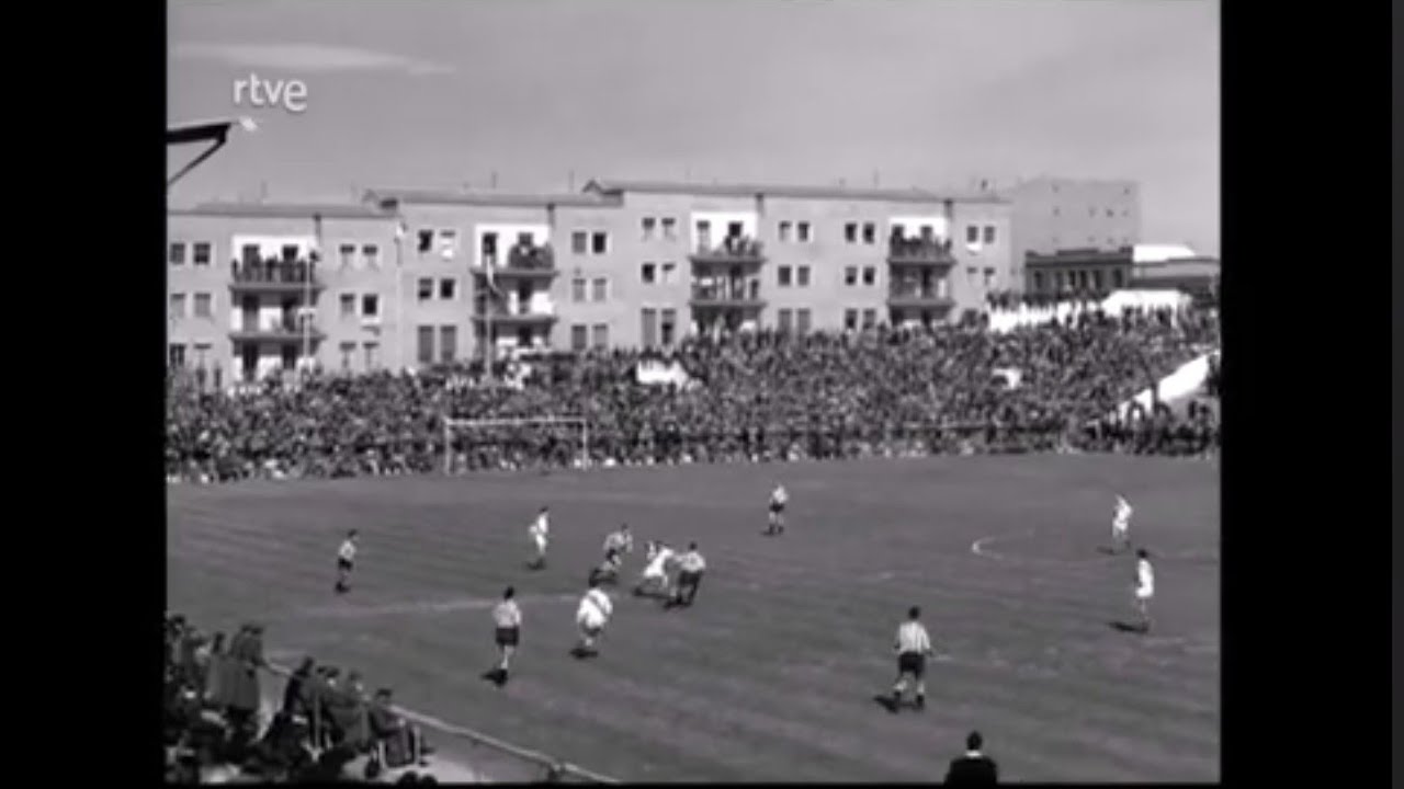 Imágenes del antiguo Estadio de Vallecas en 1957. Película 