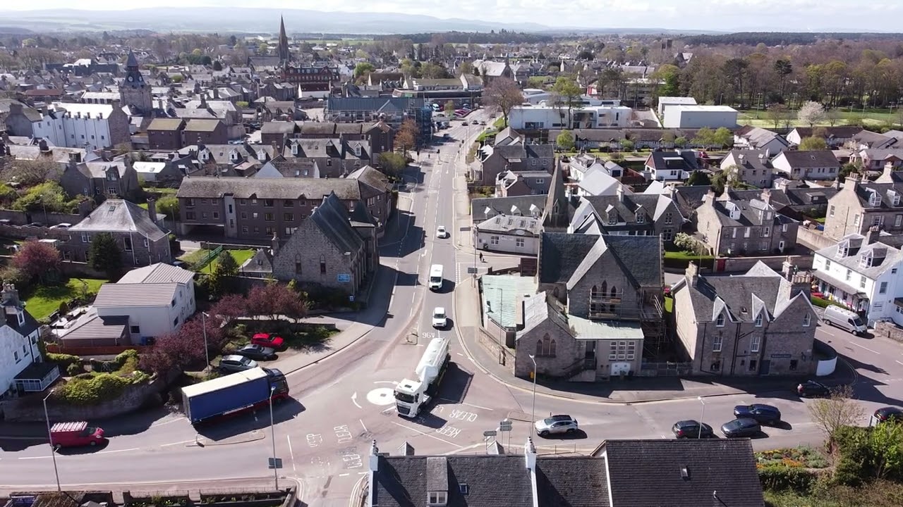 Nairn roads and beach from the air in 2.7K