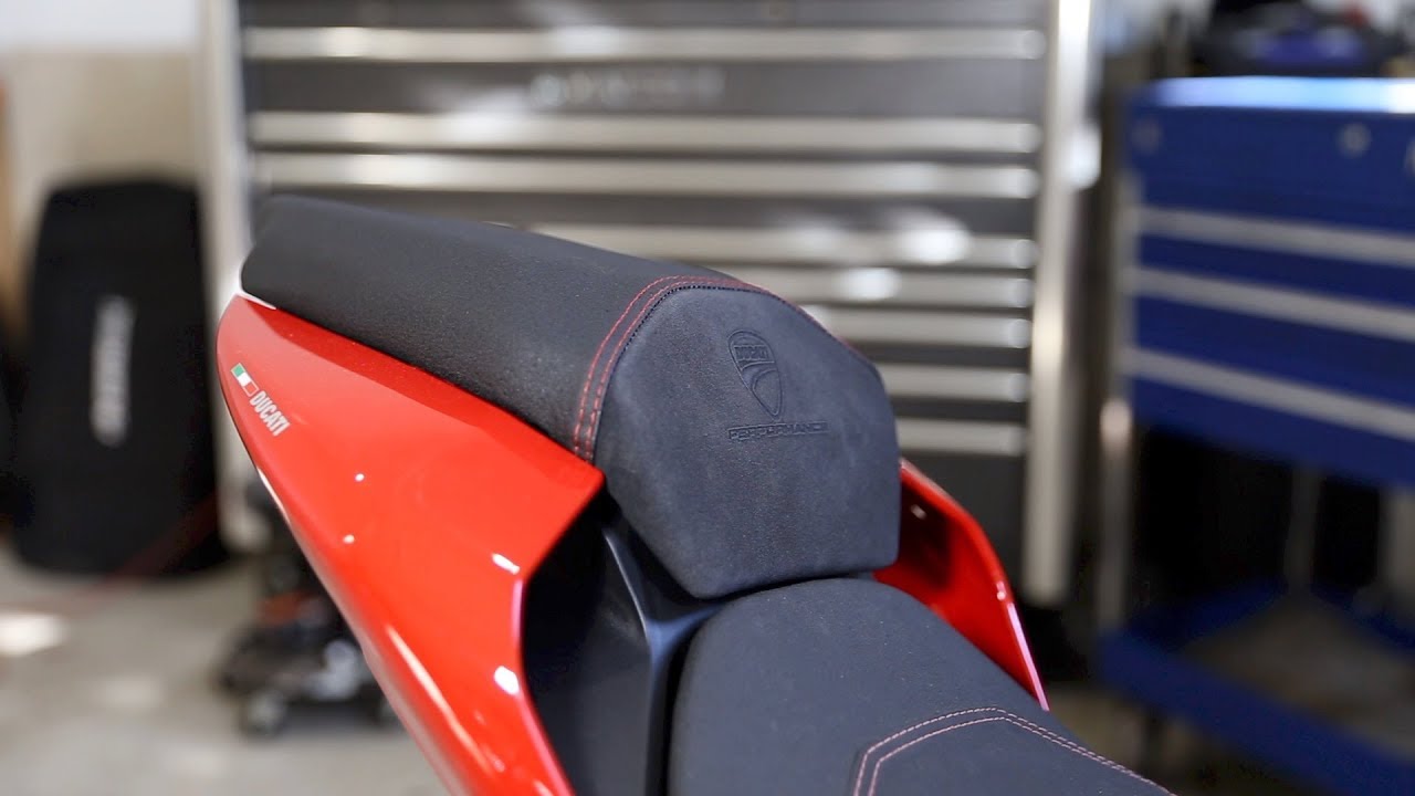 Ducati 959 Panigale Passenger Comfort Seat unboxing & Review