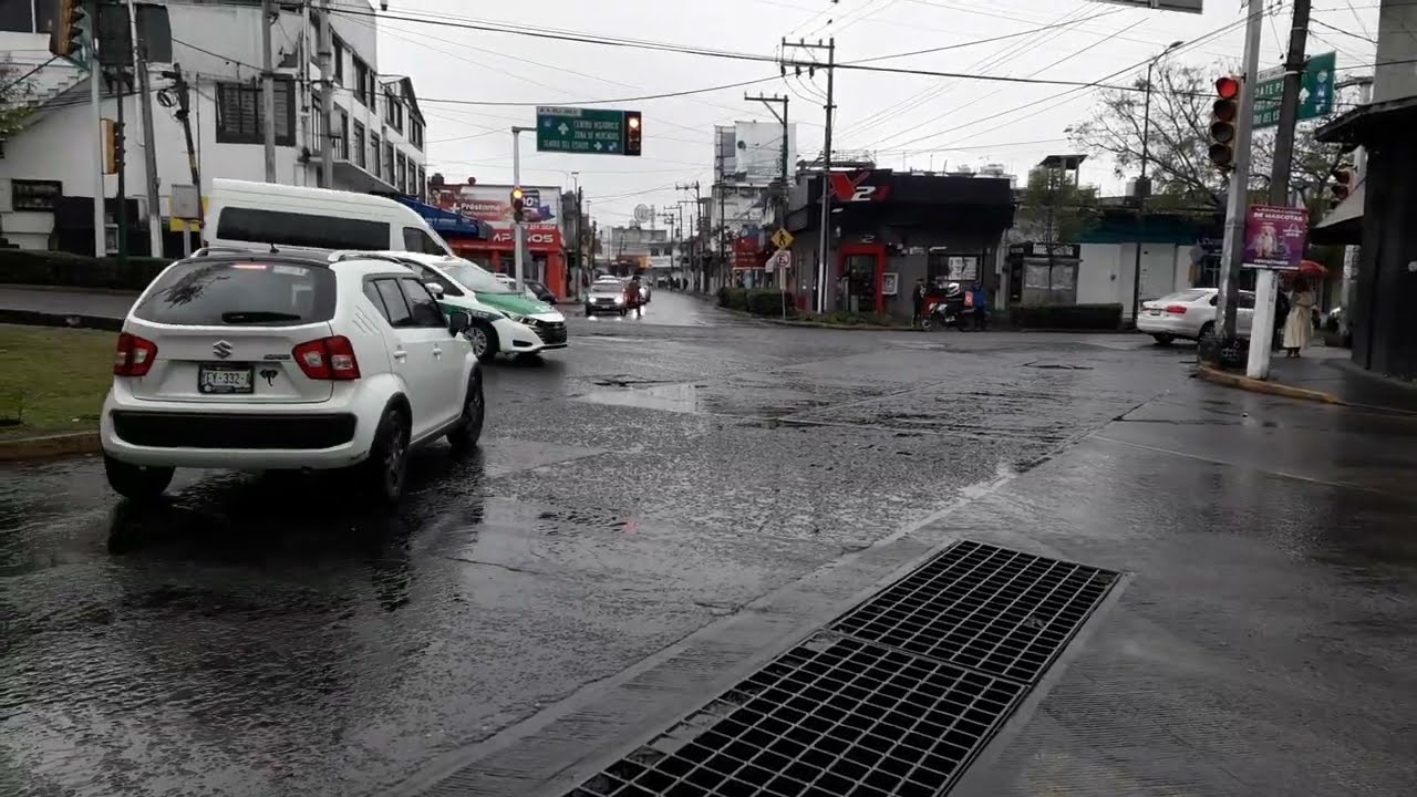 Leo Martz ... Av. Manuel Avila Camacho, Xalapa, Ver. .......