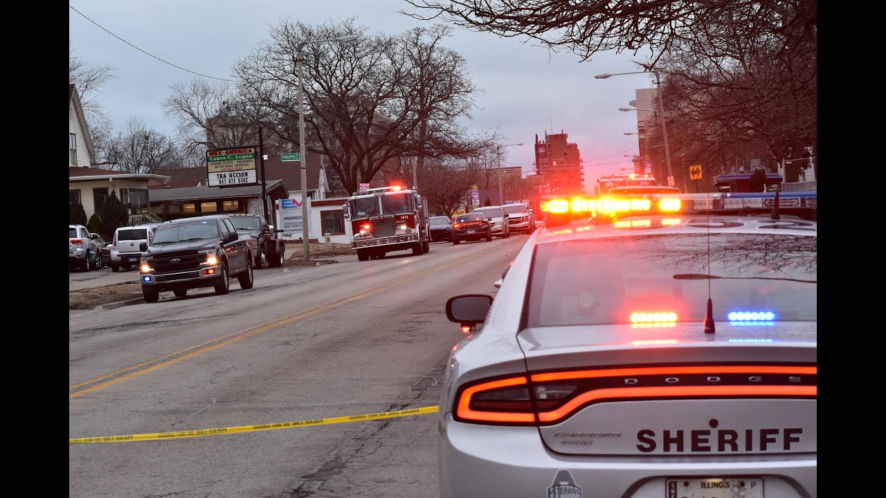 Lake County Sheriff's Office and Waukegan FD on Scene of a Barricade Situation in Waukegan, IL