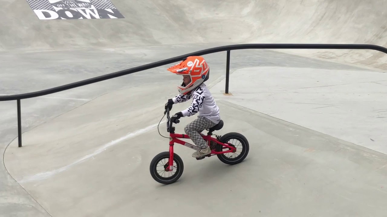 Vans US Open - 3 Year Old Rides BMX Park