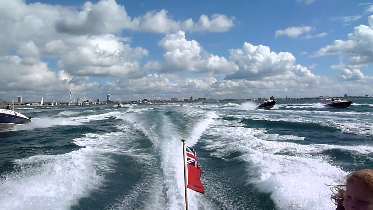Cowes Classic Powerboat Rally 2011 Start from GunWharf