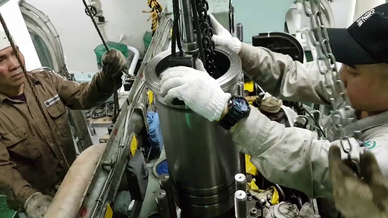 #G/E #Cylinderliner #Liner #Overhaul #선원 #선박기관사 #해기사 #MOZIRI - Overhauling the Cylinder Liner