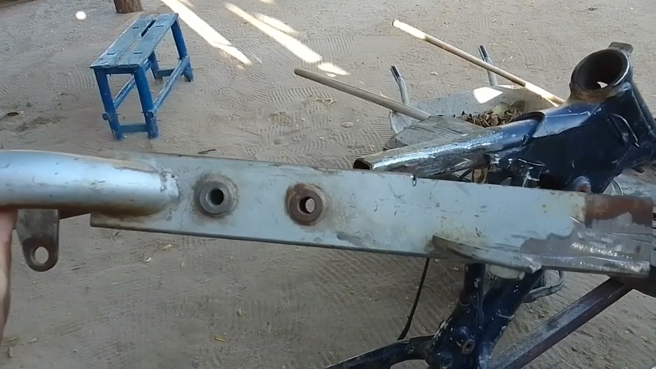 FECHANDO O QUADRO DA XR200.