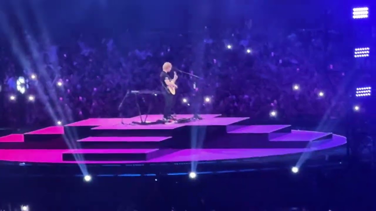 Ed Sheeran Live in Dubai Shape of You #edsheeran #edsheeranshapeofyou