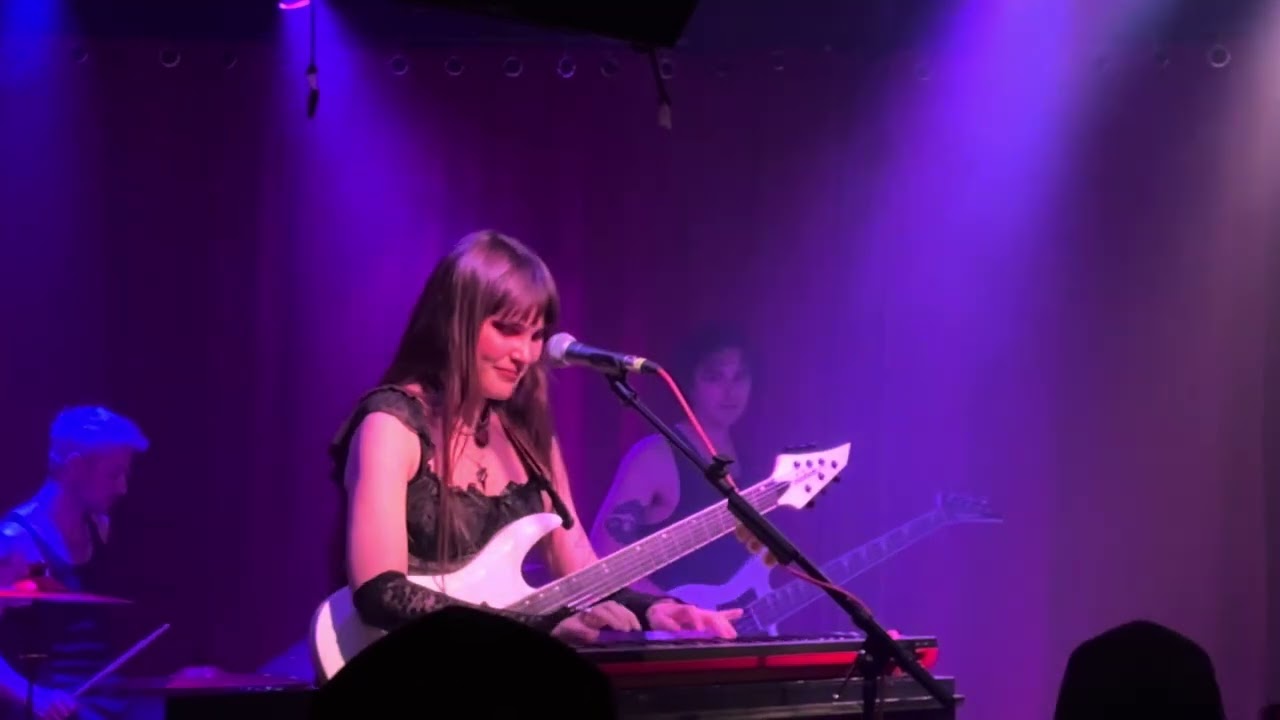 Calva Louise Under The Skin - Live At Ace Of Cups - Columbus Ohio