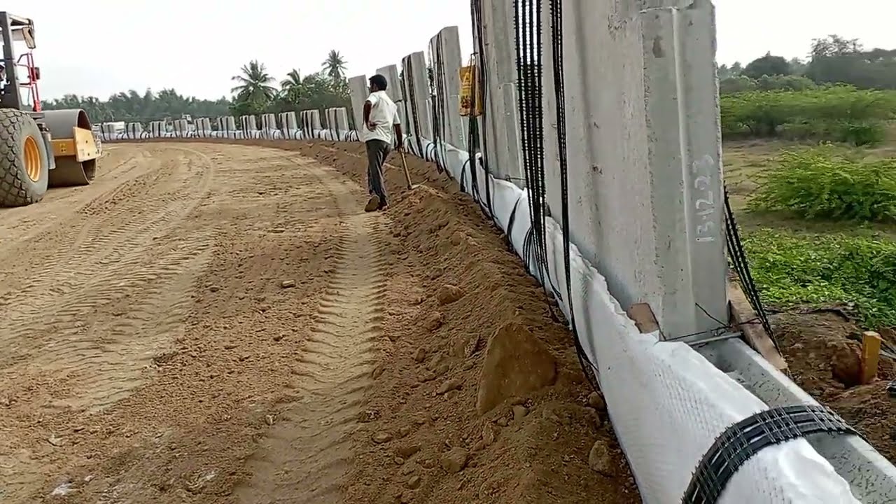 mitti level karte samay hamesha Dhyan de ki ..  Garedar work video  !!