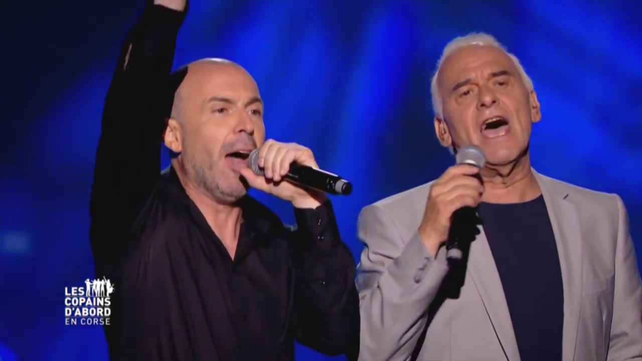 Jean-Charles Papi Michel Fugain et Surghjenti   Sinfunia Nustrale   Les copains d'abord en Corse