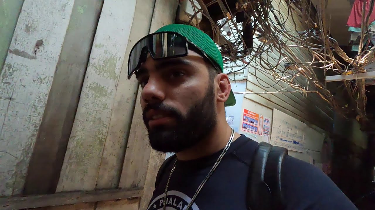 Exploring Bangkoks biggest slum | Klong Toey