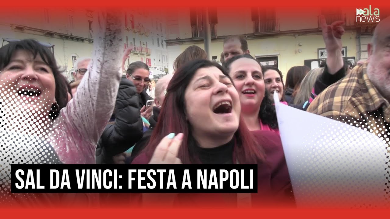 Sal Da Vinci festeggia Sanremo a Napoli tra la folla