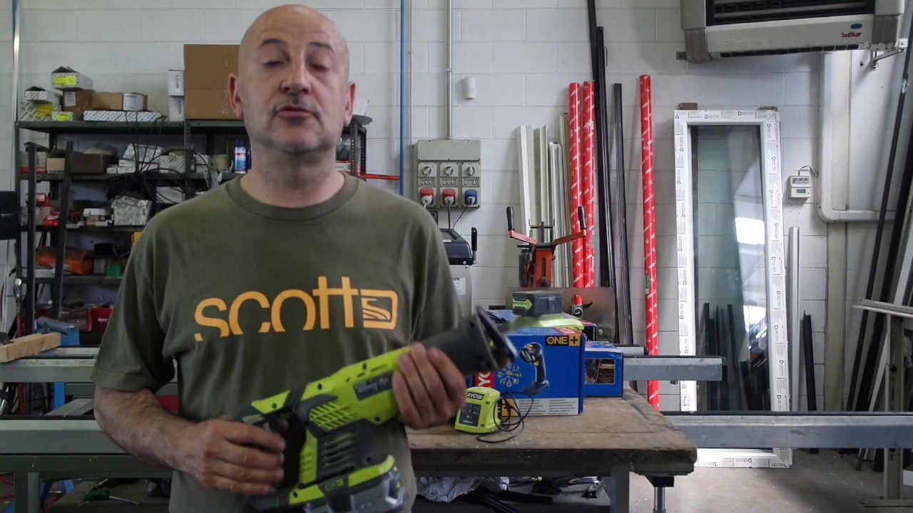 ryobi seghetto multifunzione  o gattuccio a batteria  18v