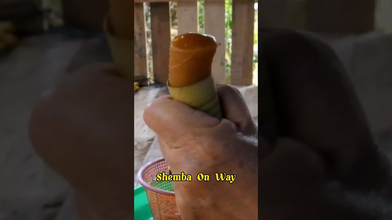 TUTORIAL MAKAN MAKANAN KHAS CLOROT PURWOREJO