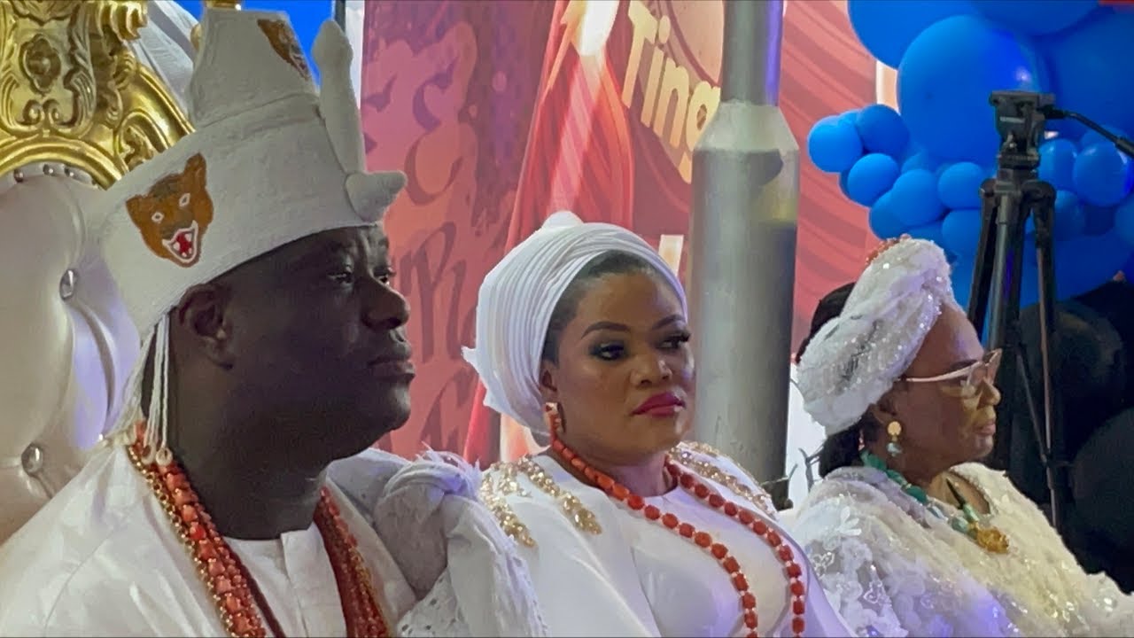 OONI’S QUEEN MARIAM BY HIS SIDE AS HE LAUNCHES TINGO COLA & ELECTRIC ENERGY DRINKS