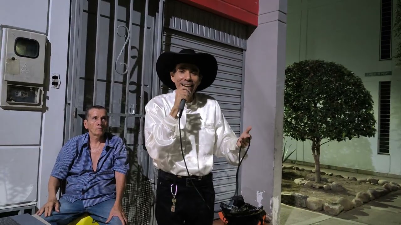 Mar De Emociones Gino 