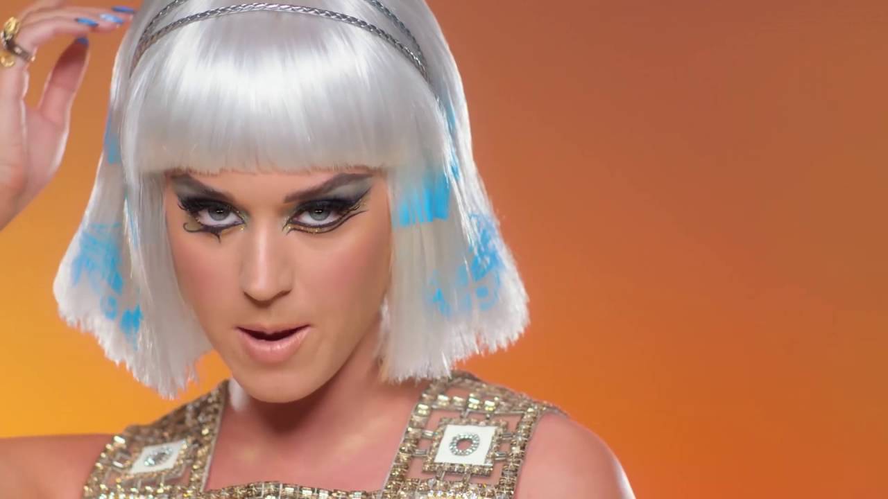 [YTP] Katy Perry Applies Poop on her Face, Breaks her Face and Tries to eat Poop but Fails