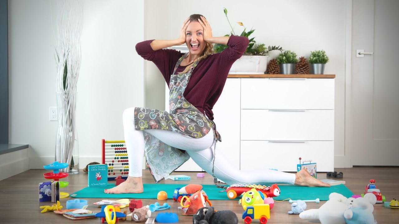 15-Min Beginner Morning Yoga Routine For Busy Moms | YOGA FOR MOMS