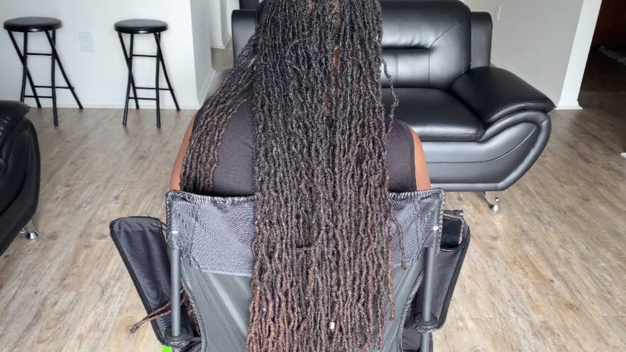 Pipe Cleaner Curls On Long Locs | Pipe Cleaner Curls on My Moms Tailbone / Butt Length Locs