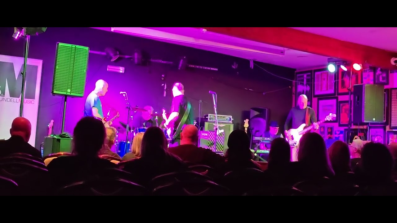 White China - Backstage At The Green- Kinross - 20.4.2024