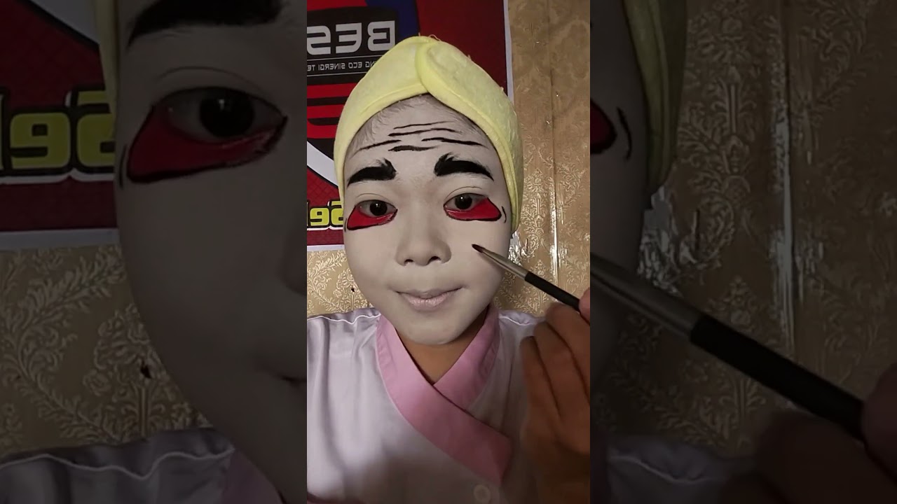 Make Up Karakter Wayang (Semar) SMKN 2 BOYOLANGU