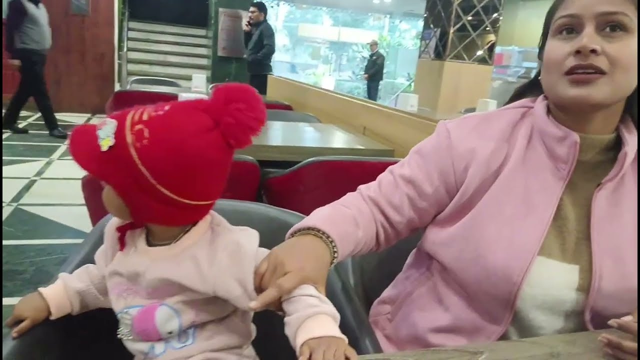 Vlog 04 || AAJ HUM GUGU ki mummy ka Birthday celebration krne gye || 👍🙏❤️