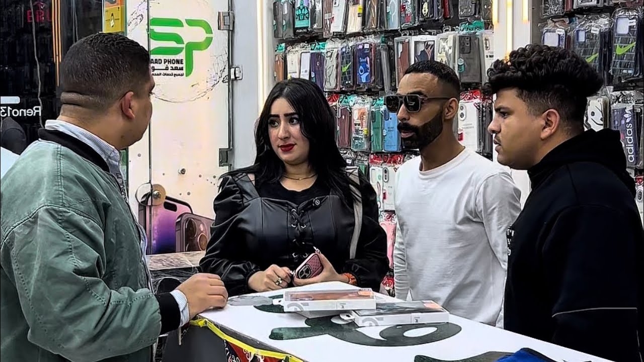راجل مليونير يفعل شئ غريب مع بنت مخطوبه😱