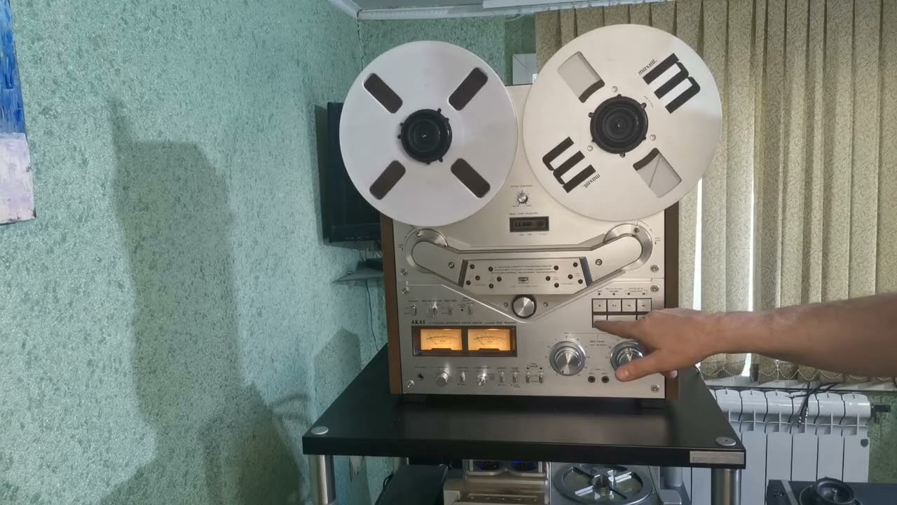 AKAI GX-635D