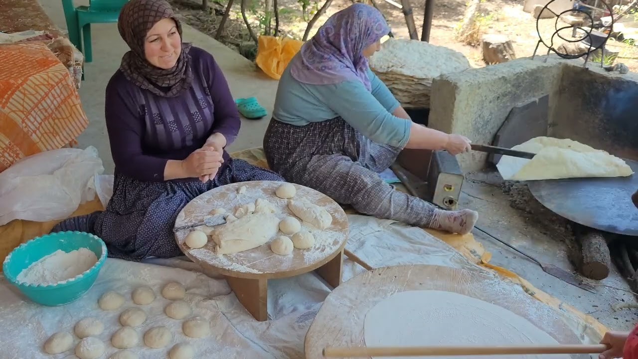 Bayram öncesi yufka ekmek  hazırlığı💢Anacımın güzel hikaye anlatışı😊