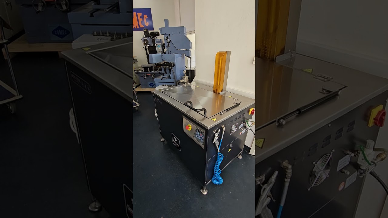 Ultrasonic Cleaning a Cylinderhead / Tierratech MOT 150N