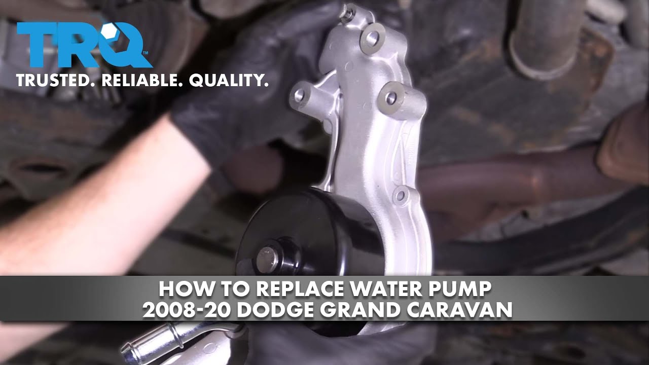 Как заменить водяной насос Dodge Grand Caravan 2008-20