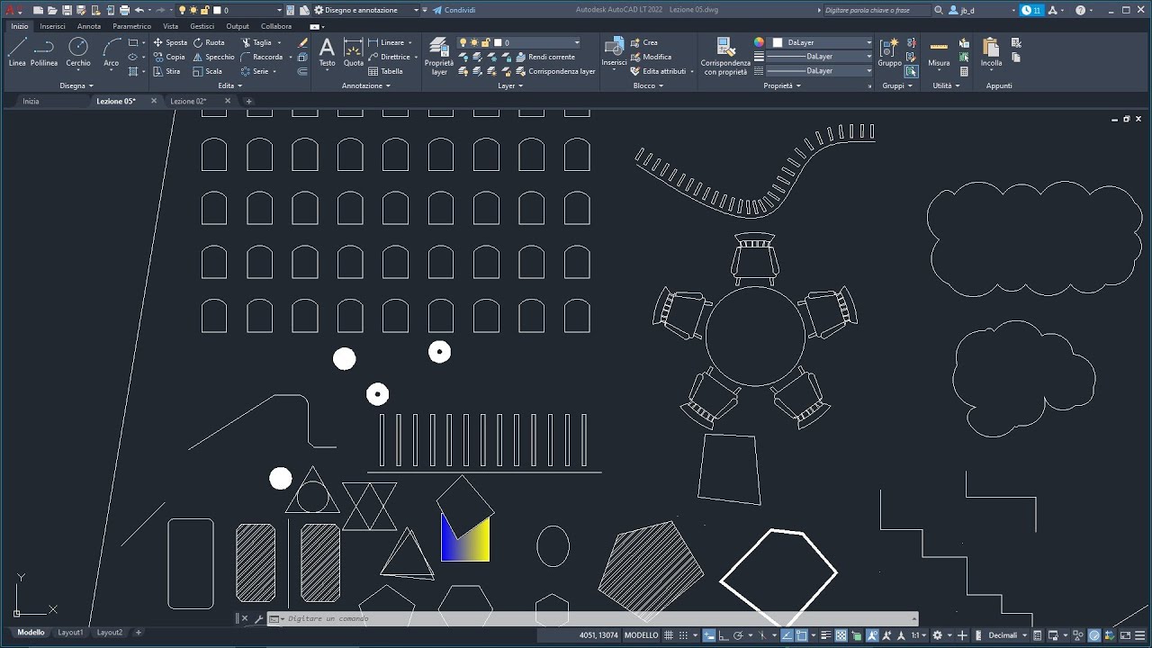 Videocorso AUTOCAD - 05 - Strumenti di Modifica, Copia in Serie, Ruota, Scala, Agganci, Imposta Snap