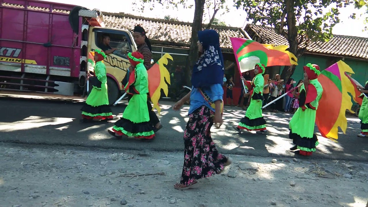 Drum Band MIN 6 Karangjati Kalijambe Sragen @karnaval 18 Agustus 18